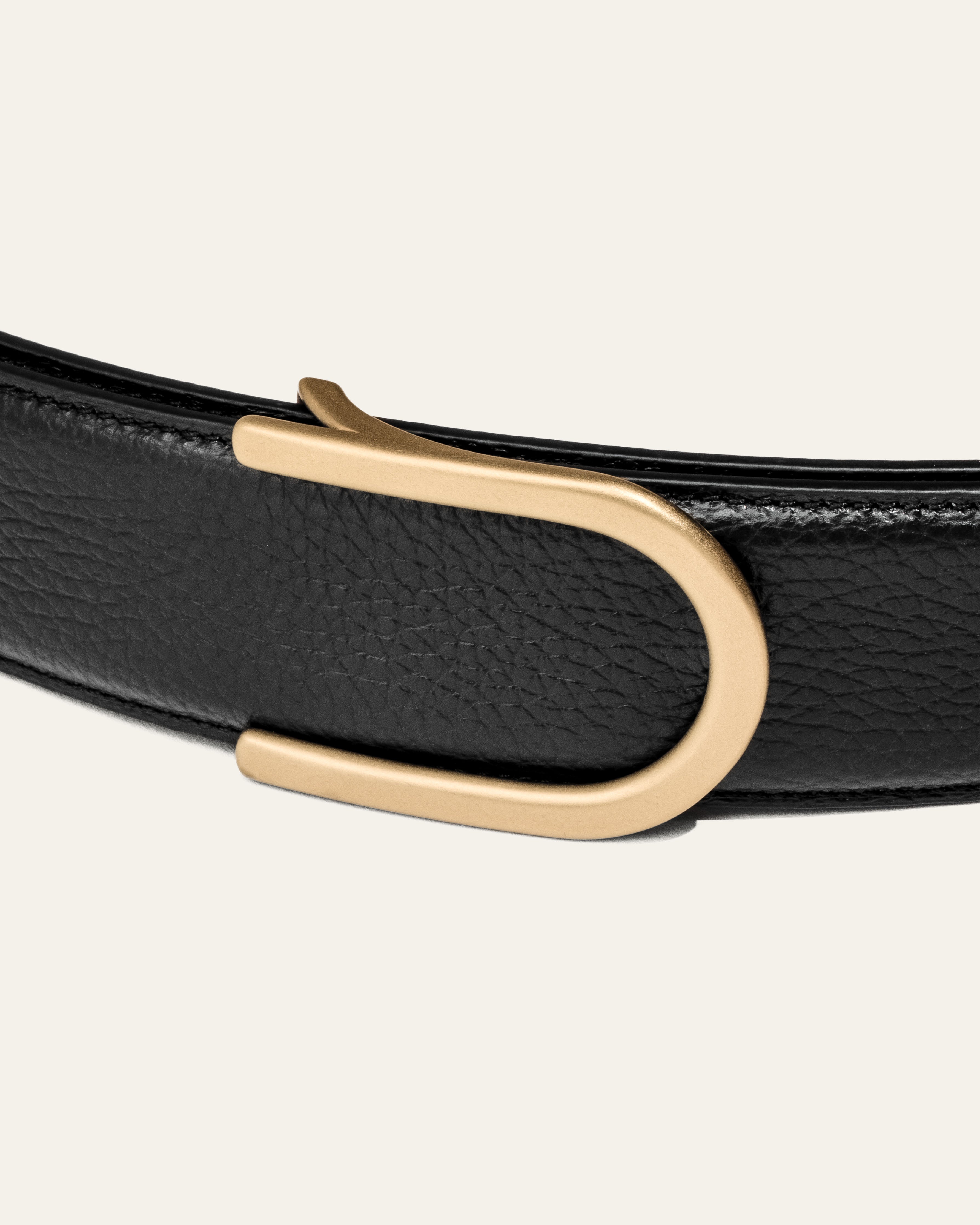 Model 4 Gold Matt – Black Grain Bovine Leather