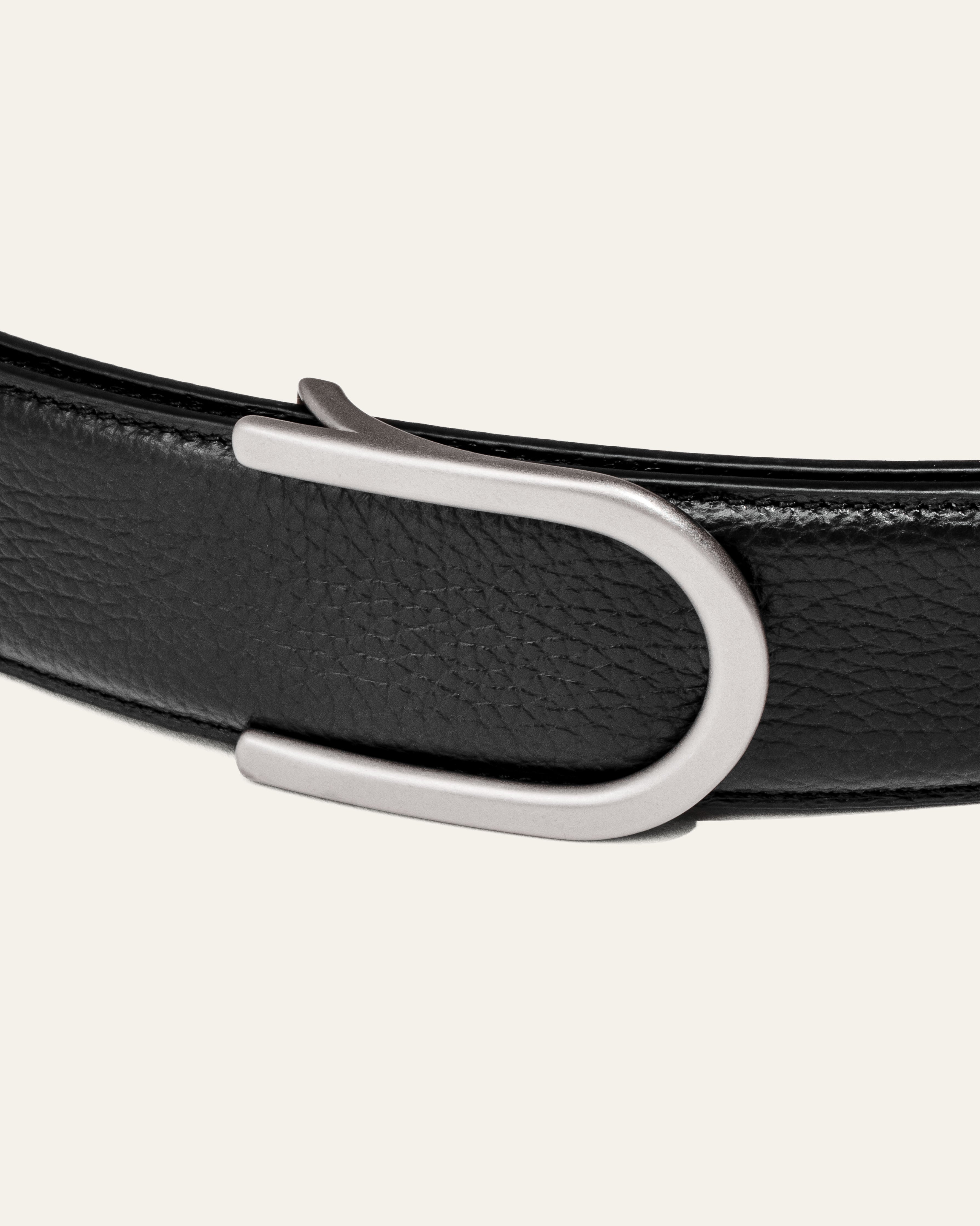 Model 4 Palladium Matt – Black Grain Bovine Leather